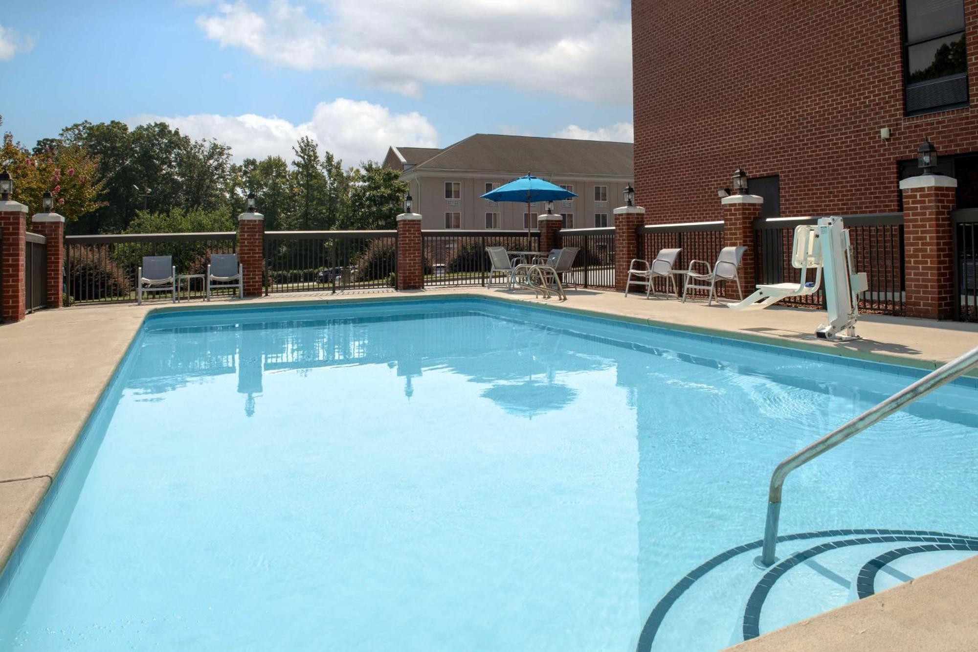 Hampton Inn High Point Archdale Buitenkant foto